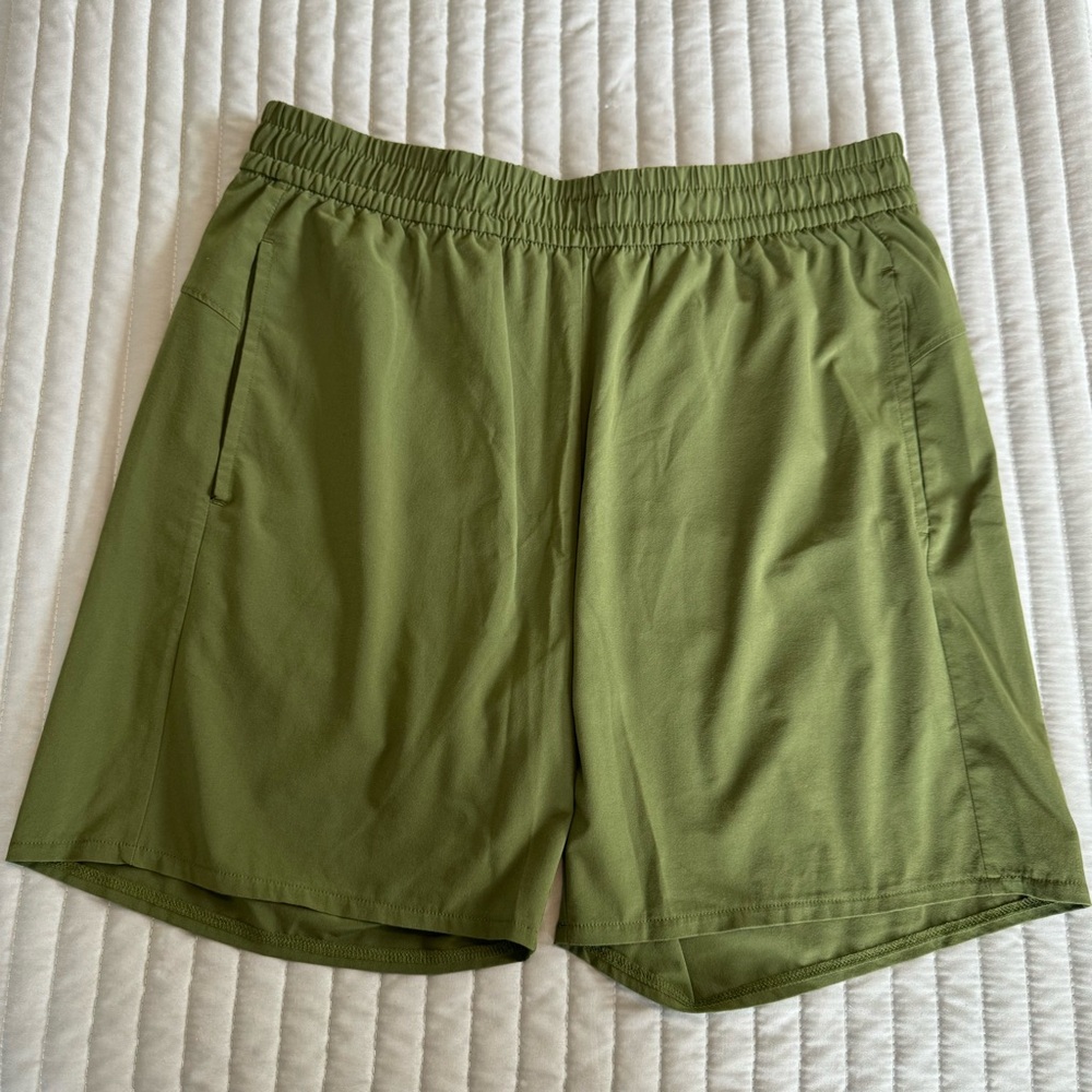 Zella Men’s Athletic Shorts in Olive Green